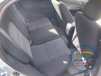 2004 Mazda Atenza Pictures