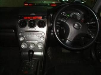 2004 Mazda Atenza Pictures