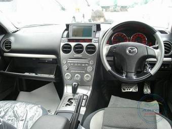 2004 Mazda Atenza Pictures