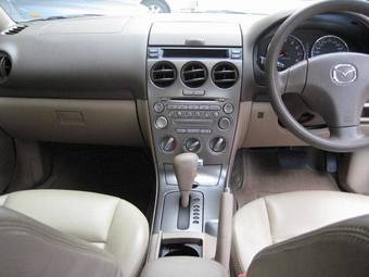 2004 Mazda Atenza Pics