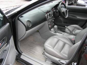 2004 Mazda Atenza Photos