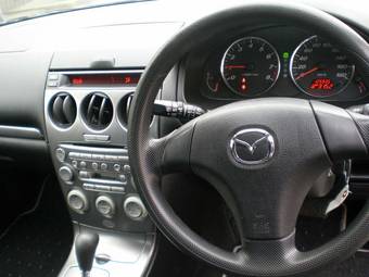 2004 Mazda Atenza Pictures
