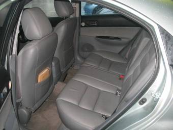 2004 Mazda Atenza Images