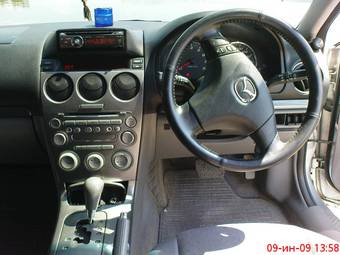 2004 Mazda Atenza Photos