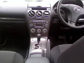 2004 Mazda Atenza Pictures