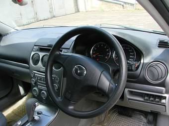2004 Mazda Atenza Pictures