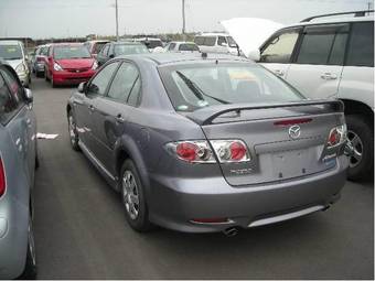 2004 Mazda Atenza Pictures