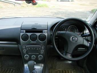 2004 Mazda Atenza Pictures
