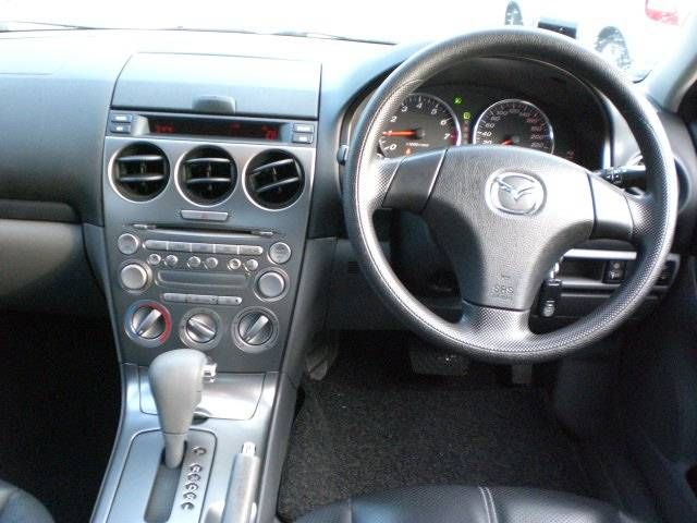 2005 Mazda Atenza