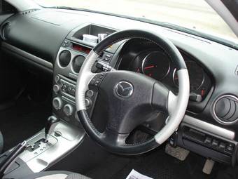 2005 Mazda Atenza Photos