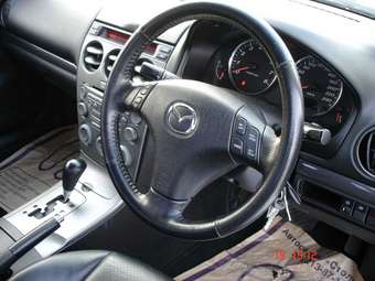 2004 Mazda Atenza Sedan Images