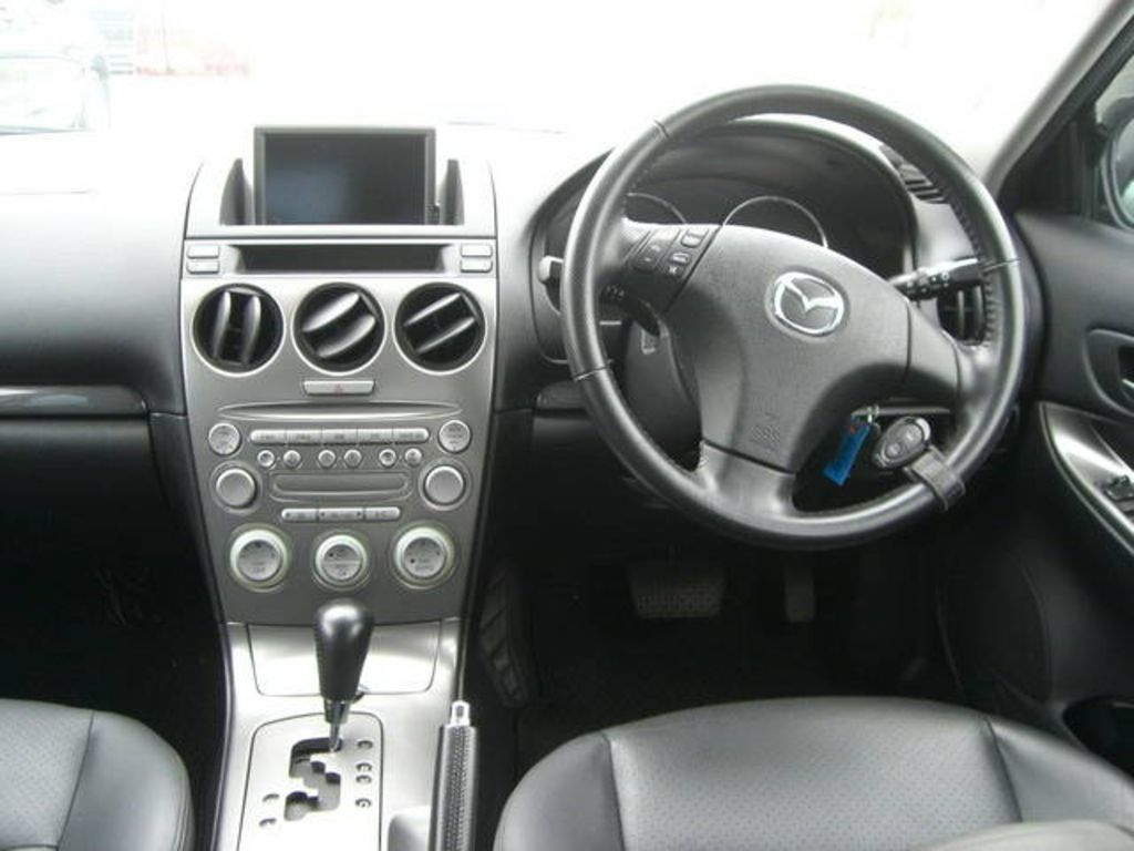 2004 Mazda Atenza Sport