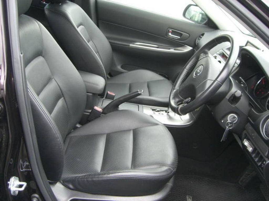 2004 Mazda Atenza Sport