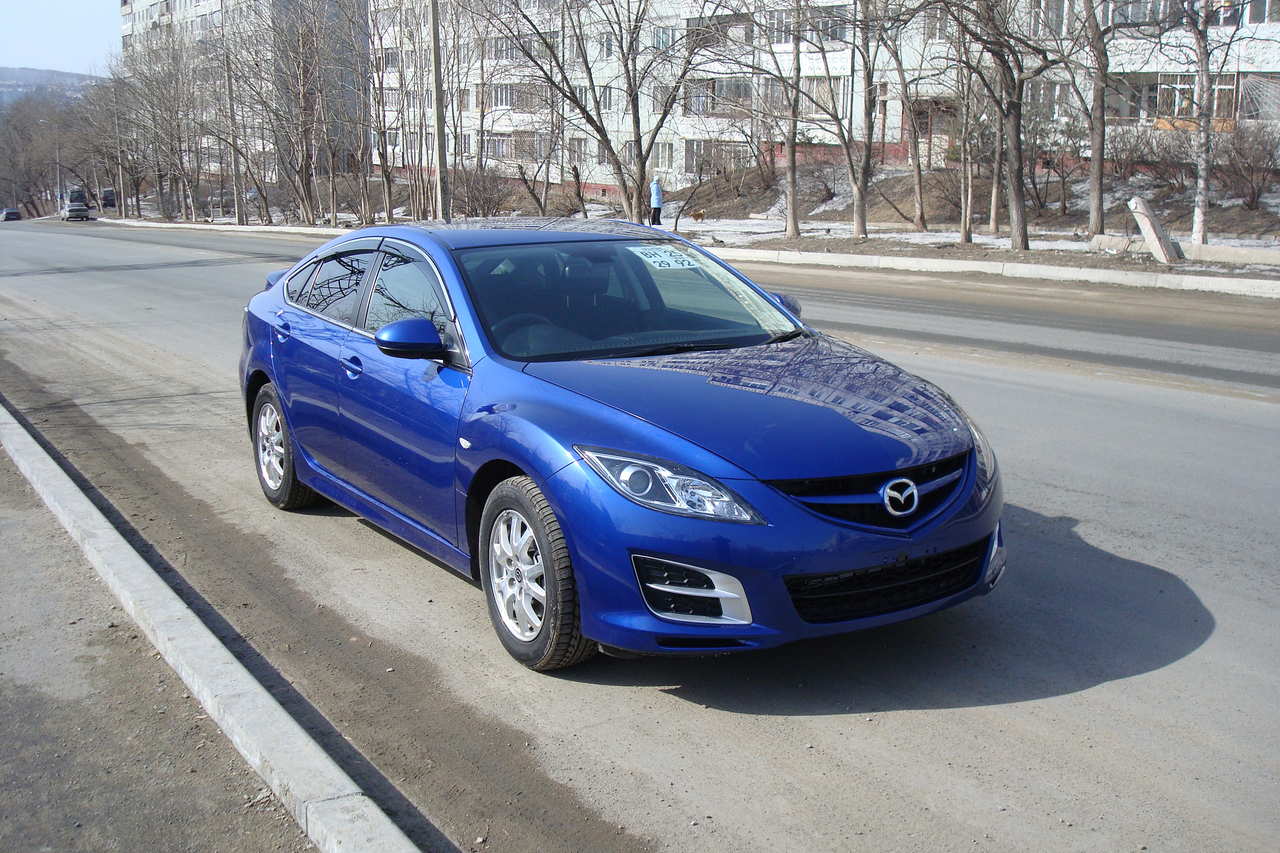 Купить мазду саратов. Mazda Atenza 2009. Mazda Atenza синяя. Mazda Atenza II. Mazda Atenza 2011.