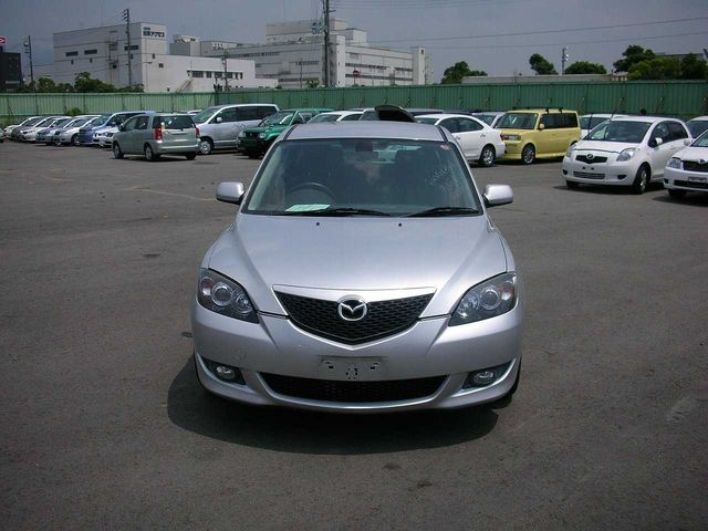 2003 Mazda Axela