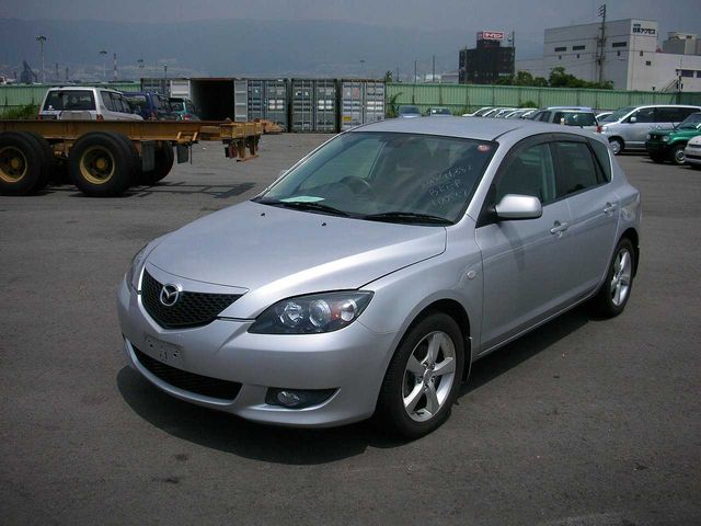 2003 Mazda Axela