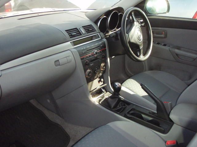 2003 Mazda Axela