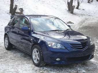 2003 Mazda Axela Pics