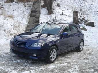 2003 Mazda Axela Pictures