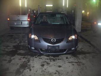 2003 Mazda Axela Pictures