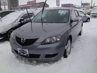 2003 Mazda Axela Photos