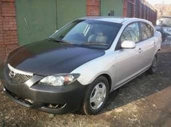 2003 Mazda Axela Photos
