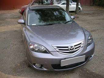 2003 Mazda Axela Pictures