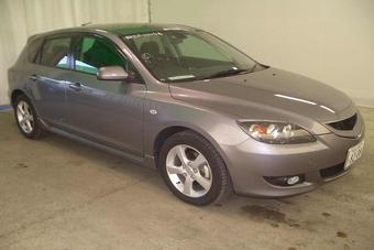 2004 Mazda Axela