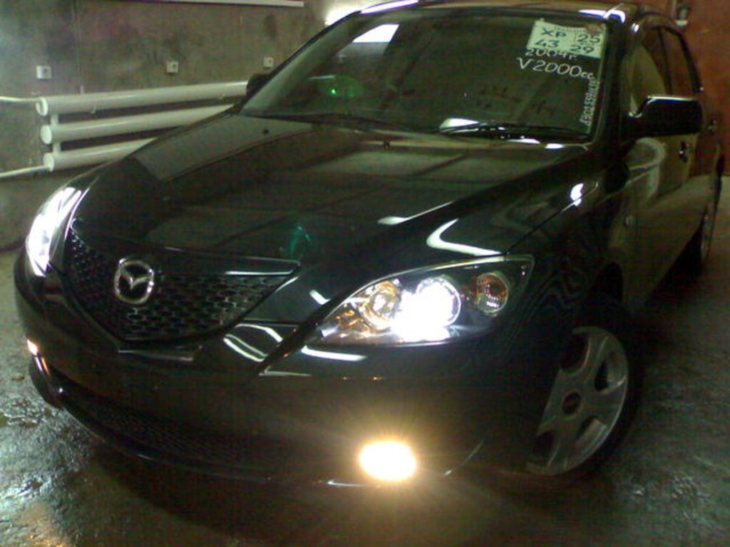 2004 Mazda Axela