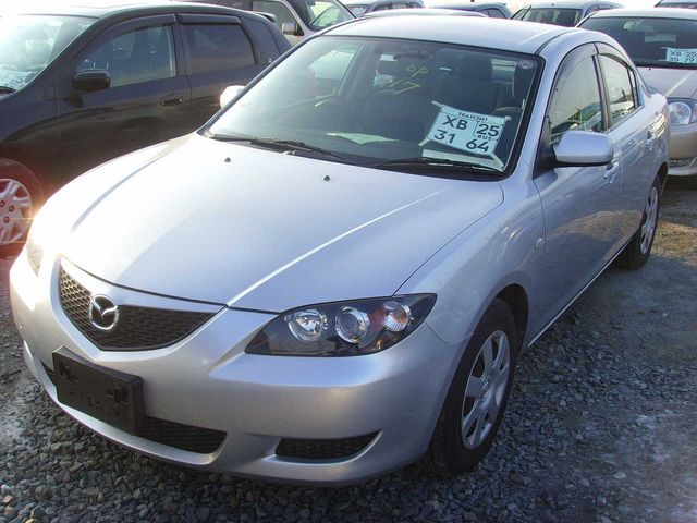 2004 Mazda Axela