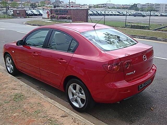 2004 Mazda Axela