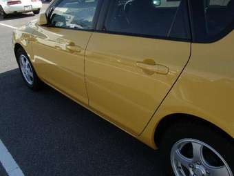 2004 Axela