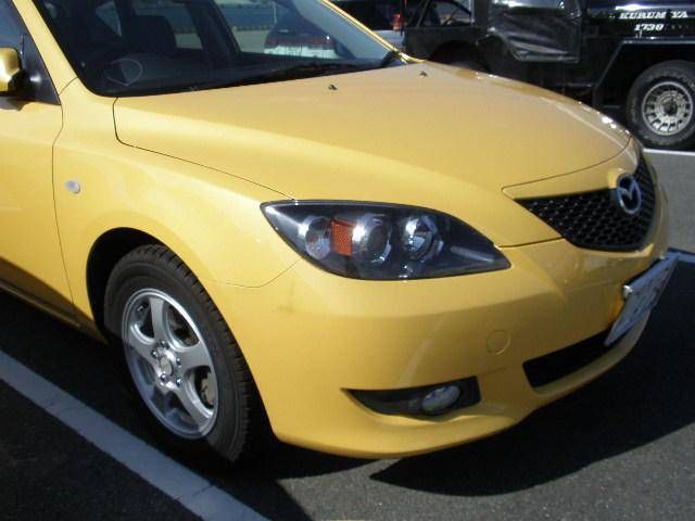 2004 Mazda Axela