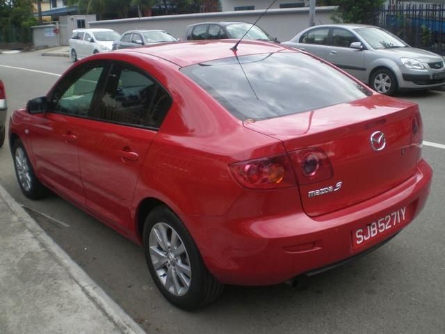 2004 Mazda Axela