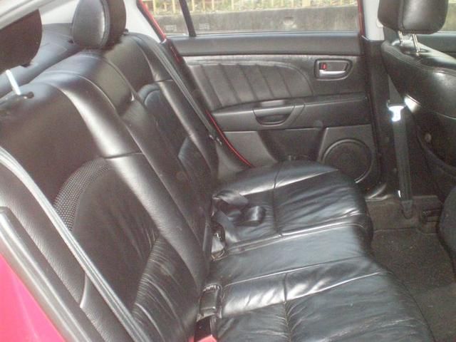 2004 Mazda Axela