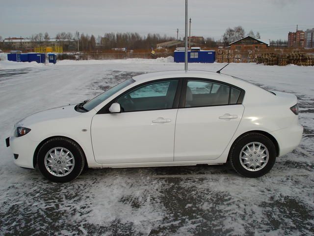 2004 Mazda Axela