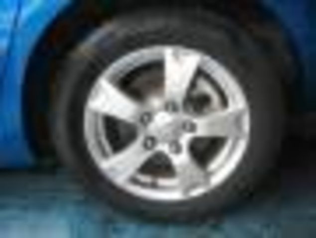 2004 Mazda Axela