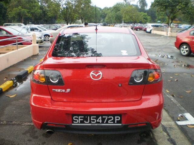 2004 Mazda Axela