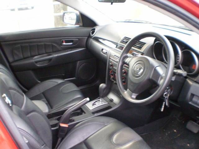 2004 Mazda Axela