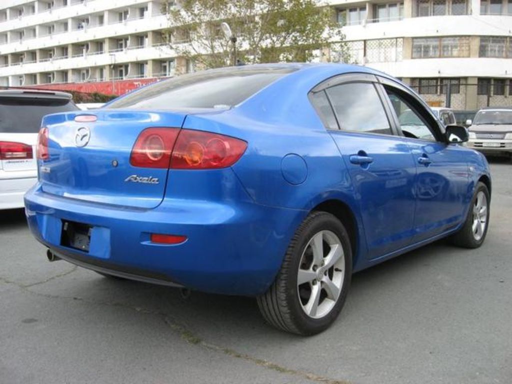 2004 Mazda Axela