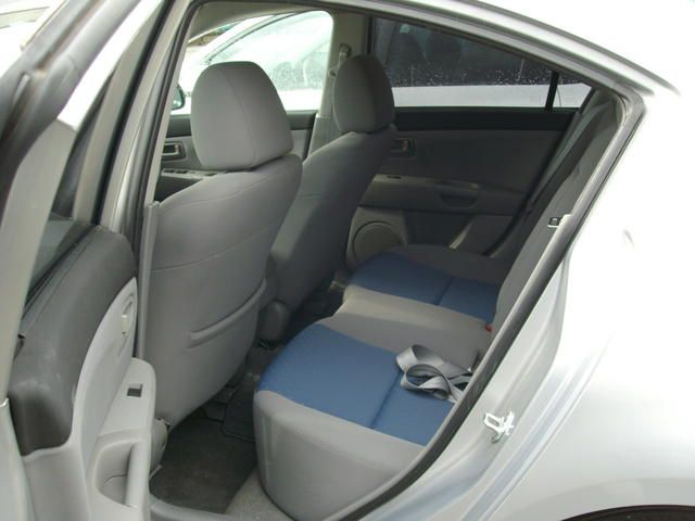 2004 Mazda Axela