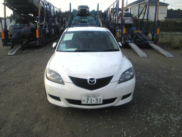 2004 Mazda Axela