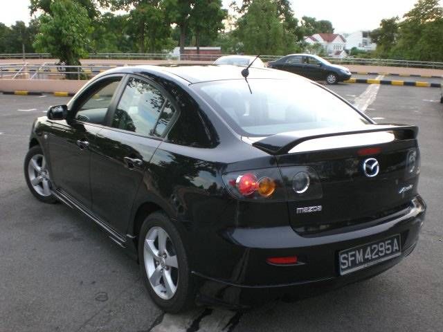 2004 Mazda Axela
