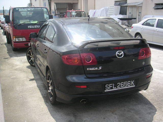 2004 Mazda Axela