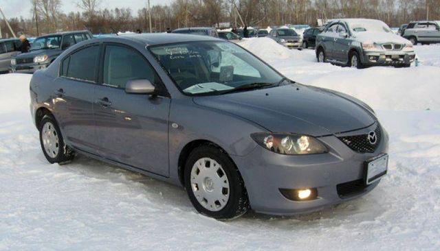 2004 Mazda Axela