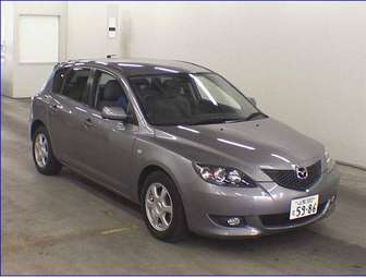 2004 Mazda Axela Photos