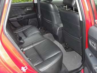 2004 Mazda Axela Pictures