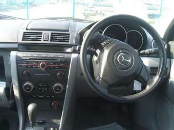 2004 Mazda Axela Wallpapers