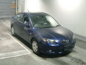 2004 Mazda Axela Photos