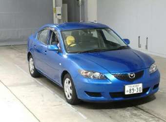 2004 Mazda Axela Photos